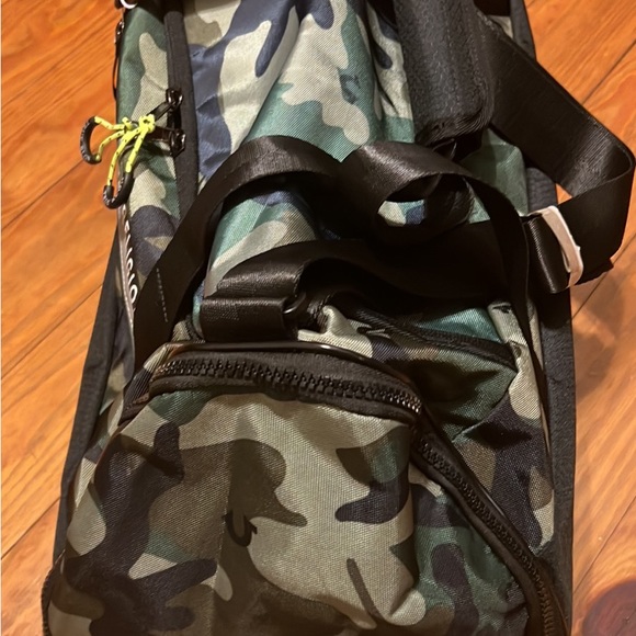 True Religion Tulo Duffle Bag - Picture 5 of 5